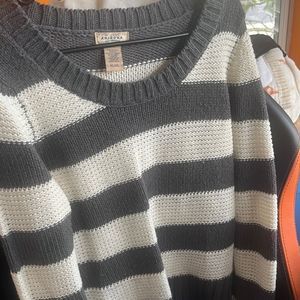 Arizona Jean Company Kids Striped Gray and White Sweater